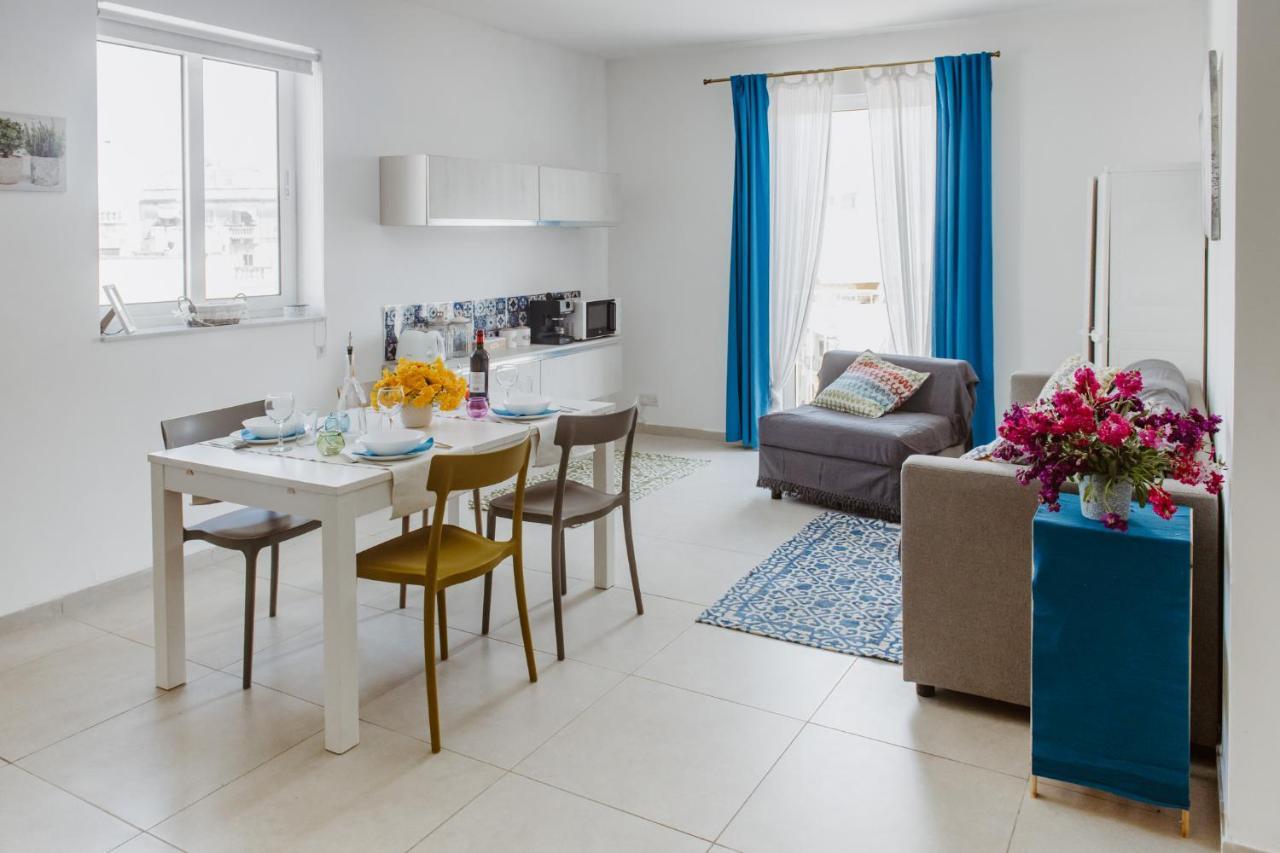 Sliema, Villa Savoia Luxury Apartment For 5 Guests Gzira Εξωτερικό φωτογραφία