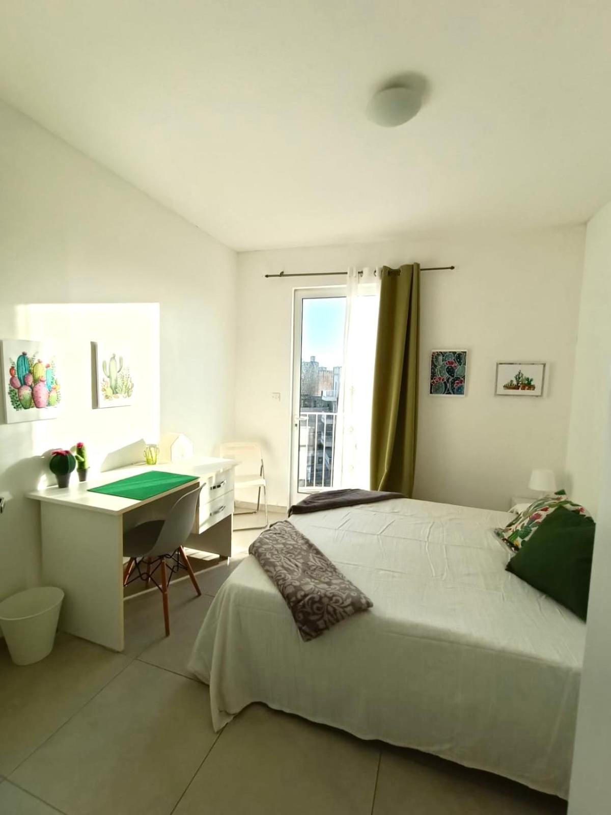 Sliema, Villa Savoia Luxury Apartment For 5 Guests Gzira Εξωτερικό φωτογραφία